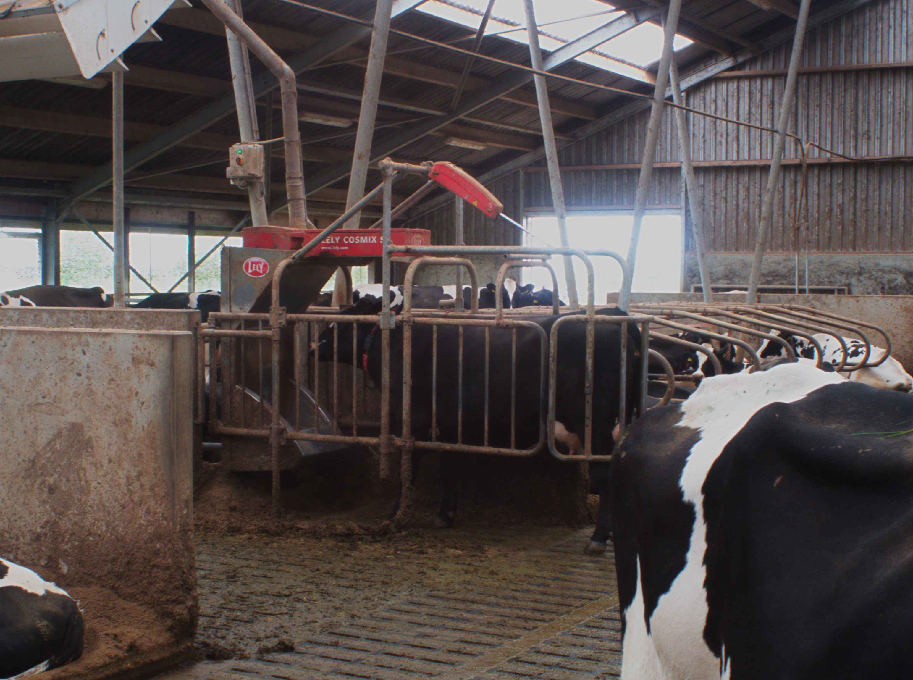 Dashboard van VoerFit met realtime kengetallen voor productie en emissies